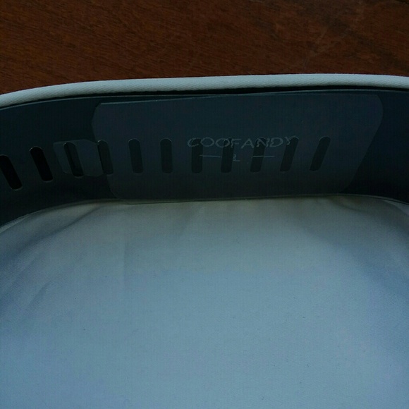 Nwt white button down - Picture 3 of 4